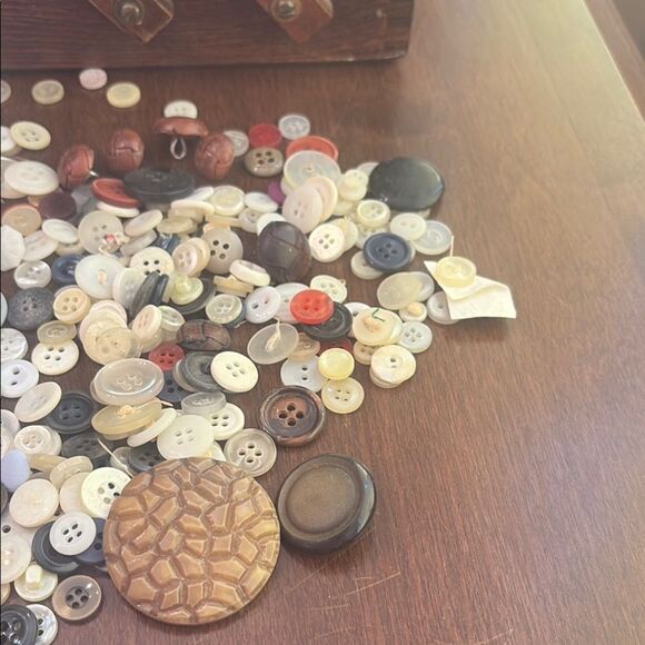Vintage Button Collection in Jar - Picture 6 of 6